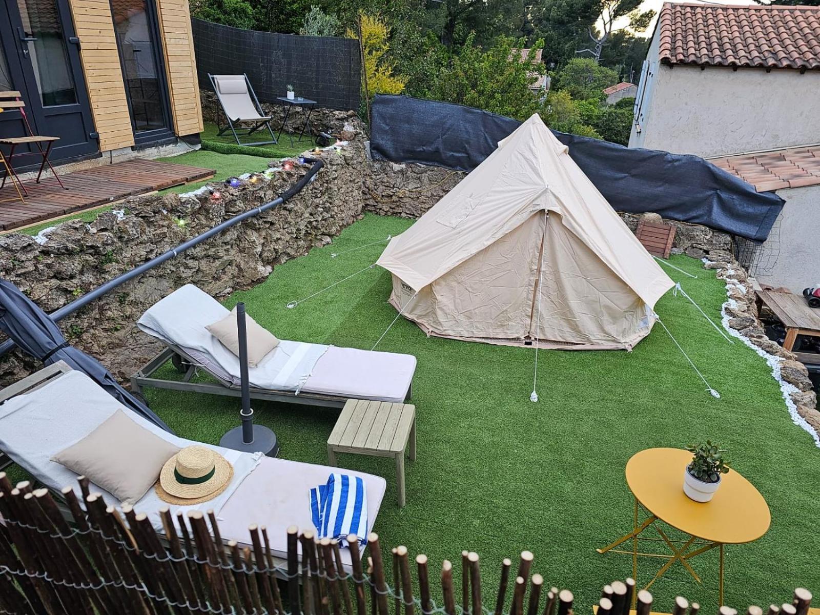 Le Nid Des Calanques Et Son Jacuzzi Appartement Marseilles Buitenkant foto